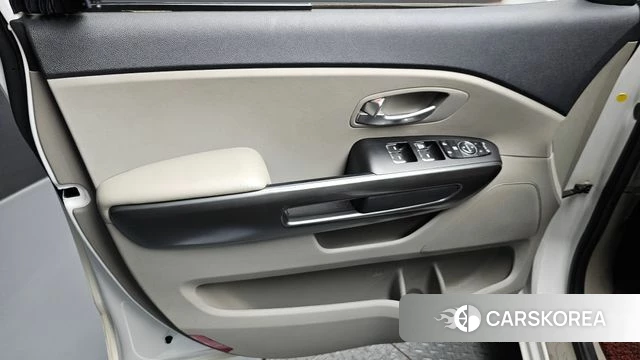 Kia The New Carnival id 4536376 из Кореи 16