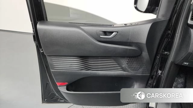 Hyundai Staria id 4407949 из Кореи 16