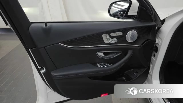 Mercedes-Benz E-Class W213 id 4652099 из Кореи 16