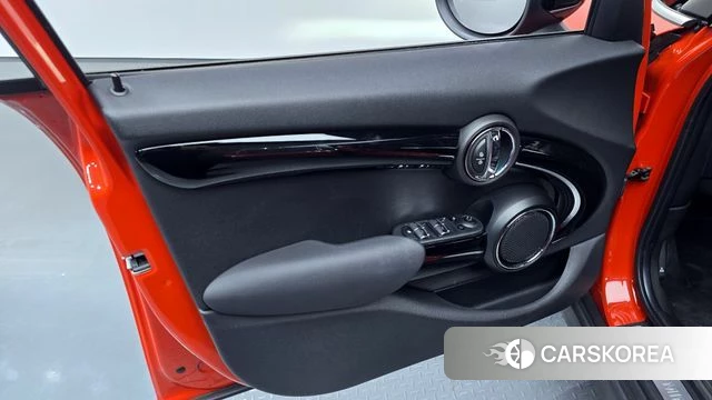 Mini Cooper S id 4224984 из Кореи 16