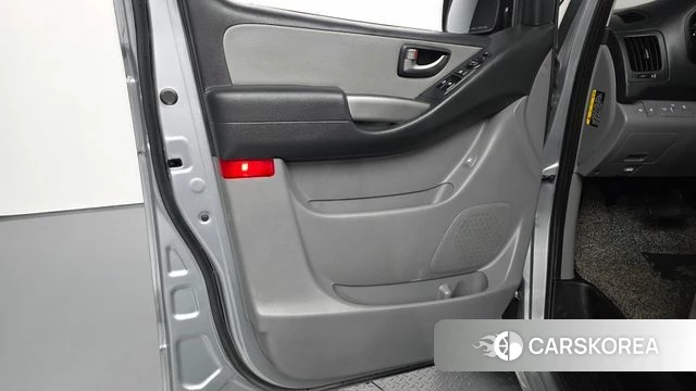 Hyundai The New Grand Starex id 4551591 из Кореи 16