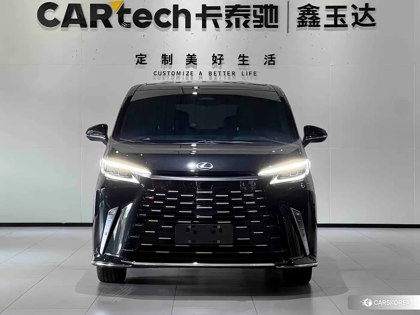 Lexus LM id 4654994 из Китая 16