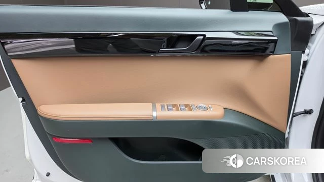 Hyundai Grandeur Hybrid (GN7) id 4756798 из Кореи 16