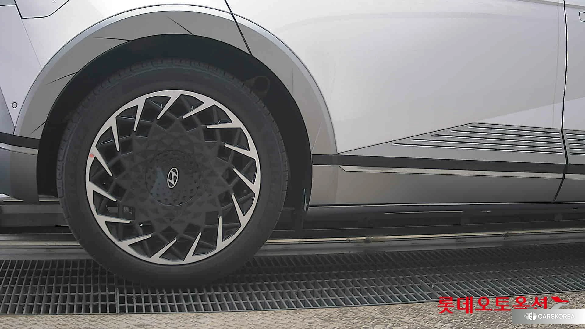 Hyundai IONIQ 5 id 3888345 из Кореи 16