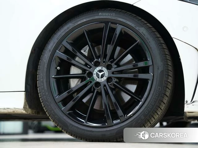 Mercedes-Benz CLS id 4239172 из Китая 16
