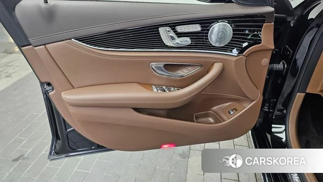 Mercedes-Benz E-Class W213 id 4562746 из Кореи 16