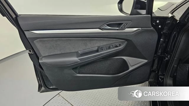 Volkswagen Golf 8th Generation id 4421537 из Кореи 16