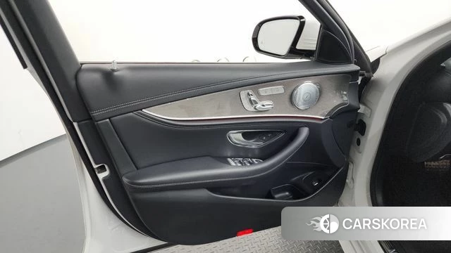 Mercedes-Benz E-Class W213 id 4530514 из Кореи 16