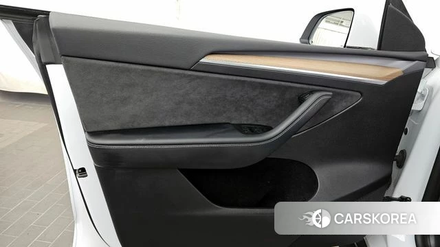 Tesla Model Y id 4280881 из Кореи 16