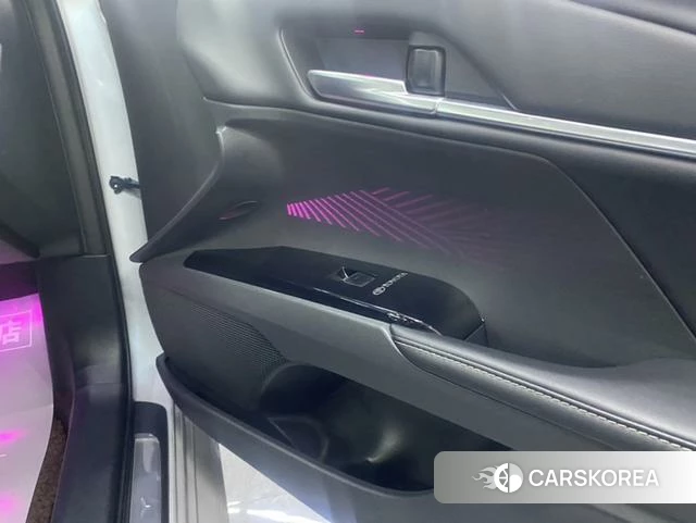 Toyota Camry id 4276601 из Китая 16
