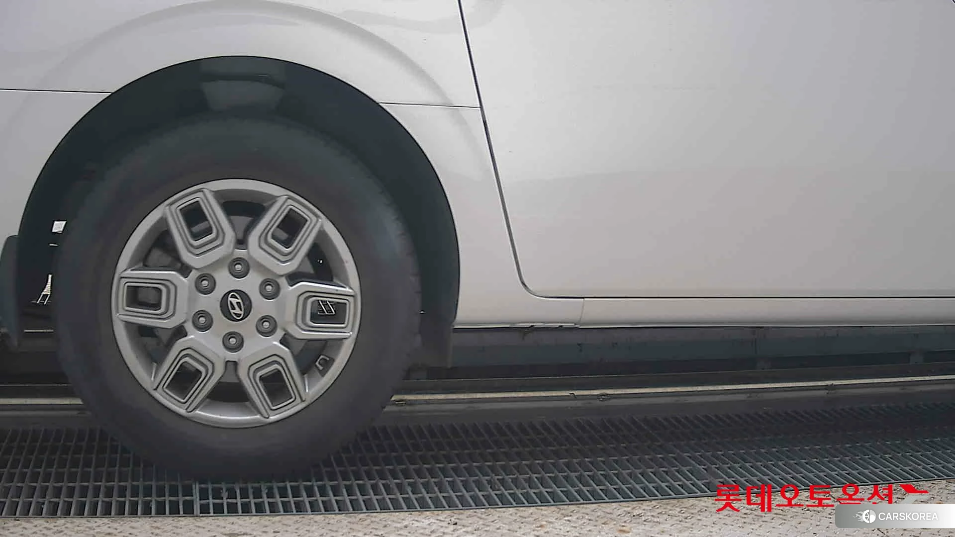 Hyundai Staria Hybrid id 4902398 из Кореи 16