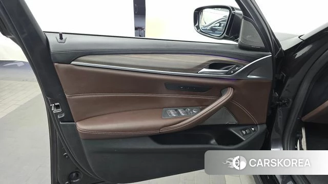 BMW 5 Series (G30) id 4727193 из Кореи 16