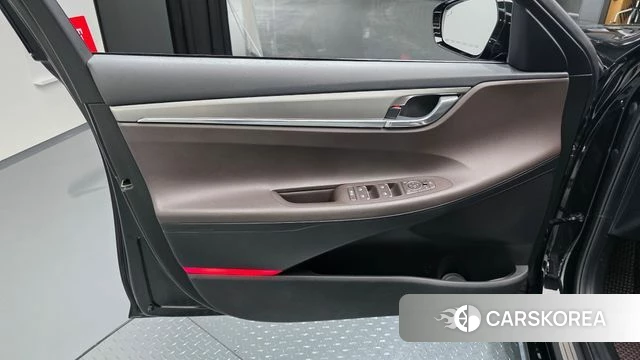 Hyundai The New Grandeur IG Hybrid id 4225189 из Кореи 16