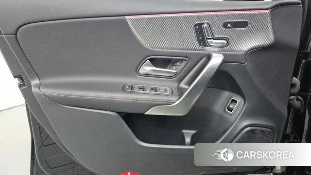 Mercedes-Benz A-Class W177 id 4774253 из Кореи 16