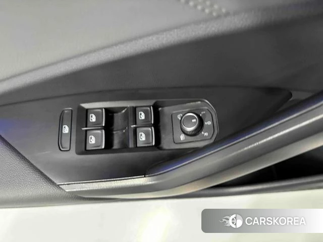 Volkswagen Sagitar id 4353245 из Китая 16