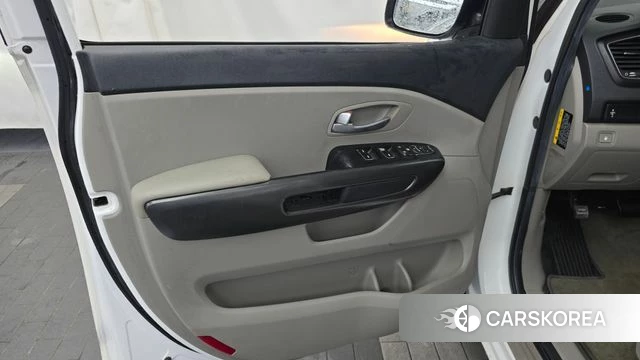 Kia The New Carnival id 4568034 из Кореи 16