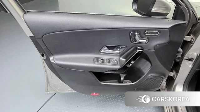 Mercedes-Benz A-Class W177 id 4424379 из Кореи 16