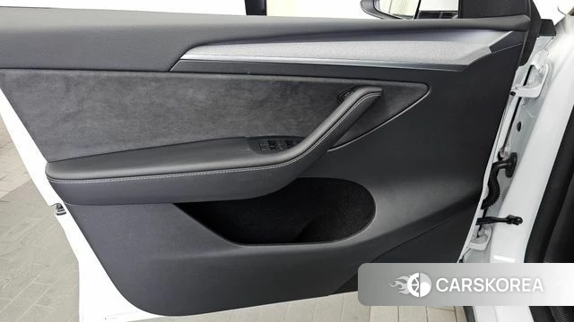 Tesla Model Y id 4523477 из Кореи 16