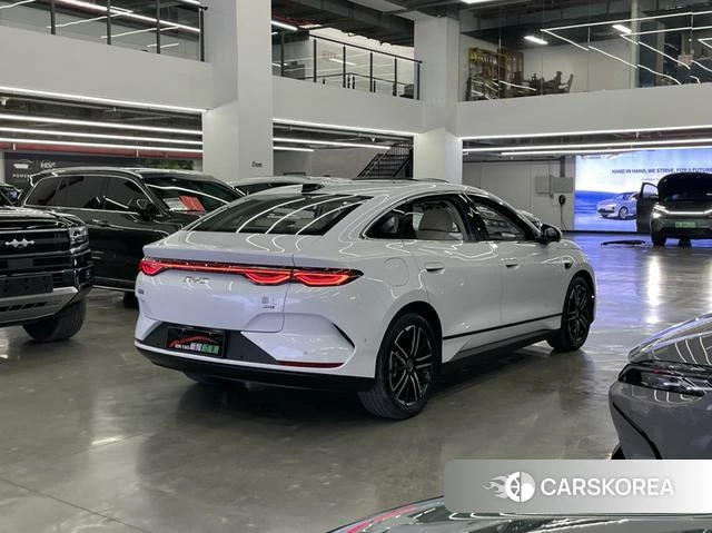 BYD Qin L EV id 3908403 из Китая 16