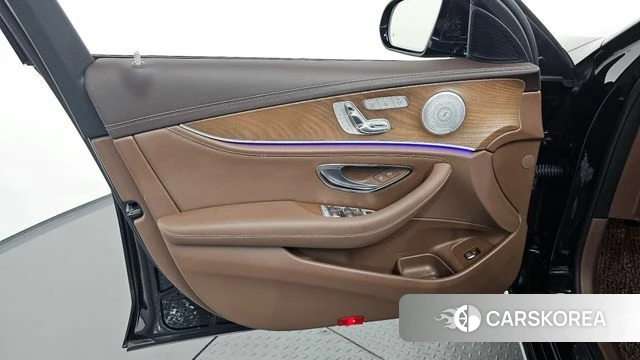 Mercedes-Benz E-Class W213 id 4502303 из Кореи 16