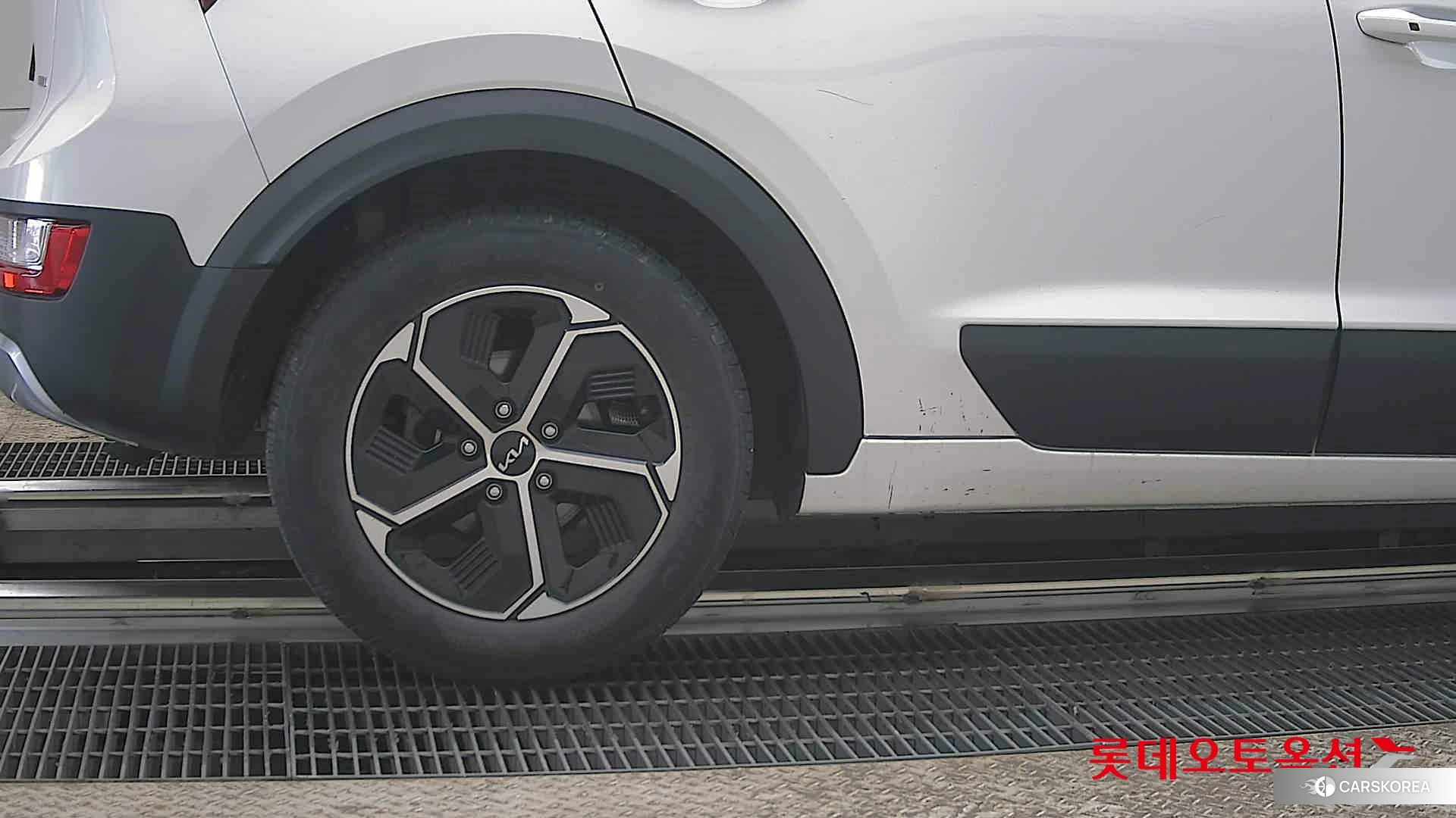 Kia Niro Hybrid id 3882128 из Кореи 16