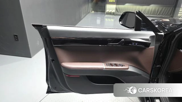 Hyundai Grandeur Hybrid (GN7) id 4940873 из Кореи 16