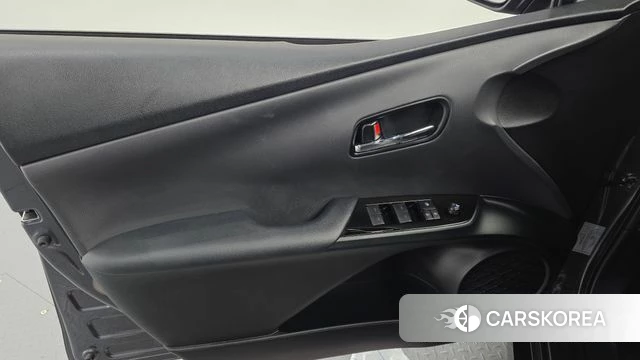 Toyota Prius 4th Generation id 4759763 из Кореи 16