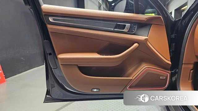 Porsche Panamera (971) id 4618456 из Кореи 16