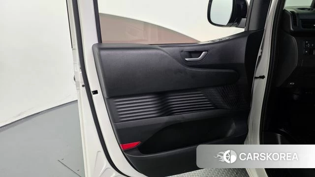 Hyundai Staria id 4880349 из Кореи 16