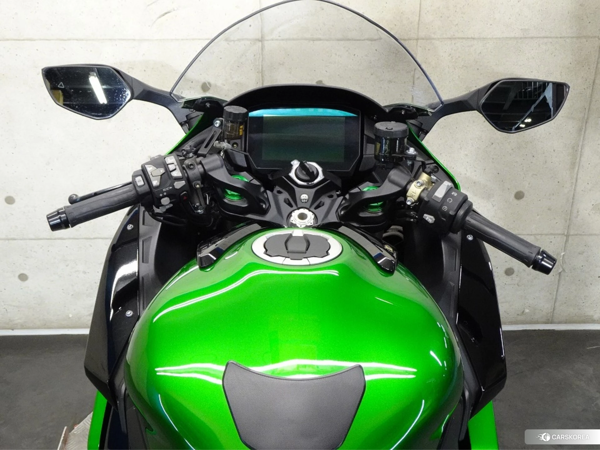 Kawasaki NINJA H2 SX SE id 4192808 из Японии 16