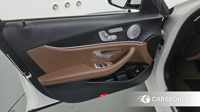 Mercedes-Benz E-Class W213 id 4402815 из Кореи 16