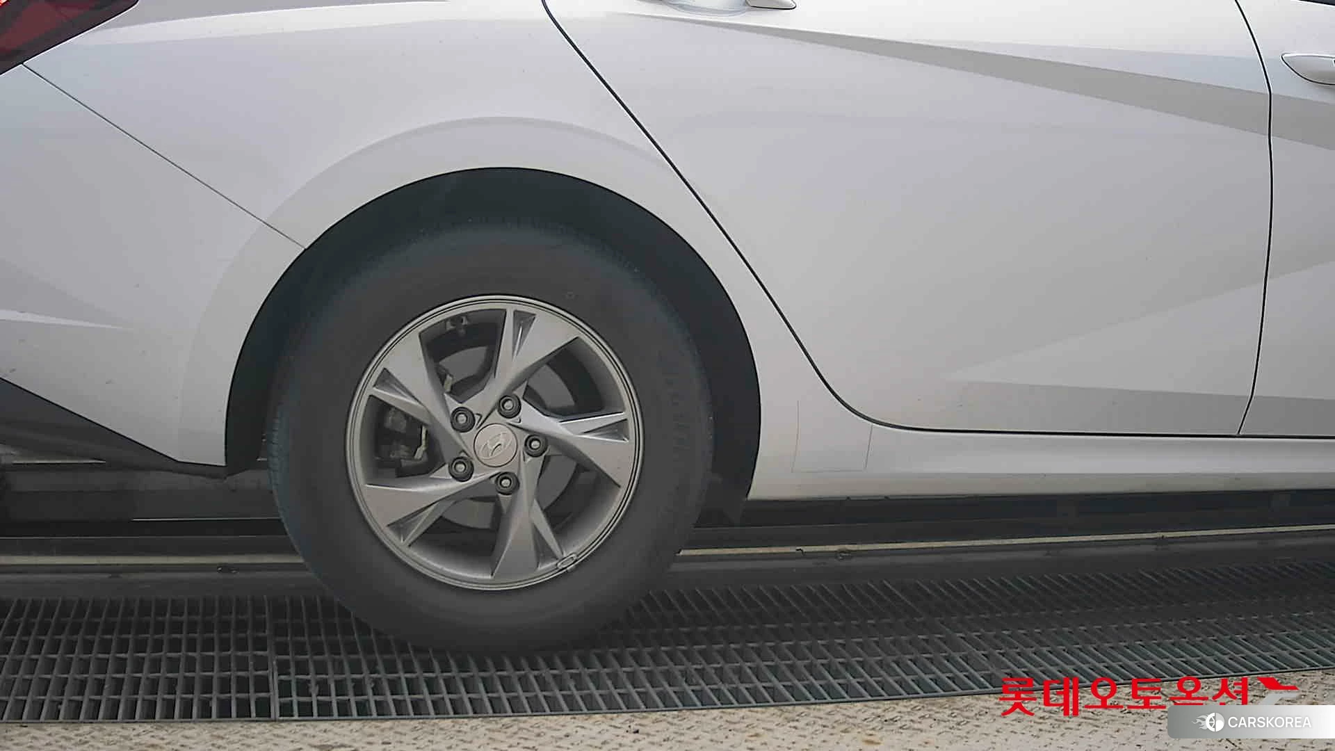 Hyundai Avante id 4902504 из Кореи 16