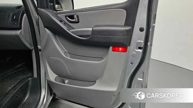 Hyundai The New Grand Starex id 4895529 из Кореи 16