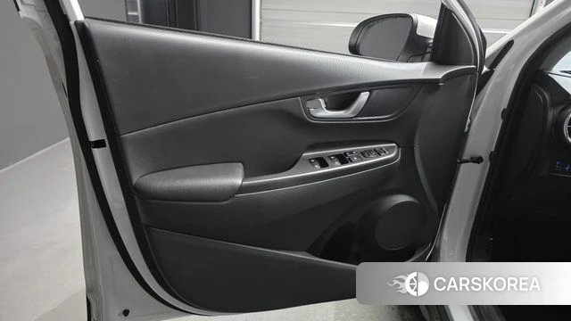 Hyundai The New Kona id 4355236 из Кореи 16