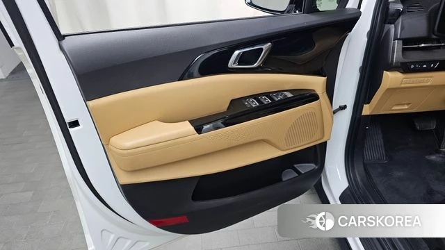 Kia Carnival 4th generation id 4243972 из Кореи 16