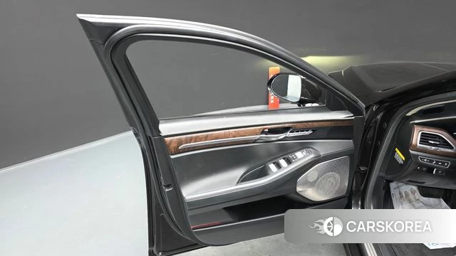 Genesis G90 id 4907408 из Кореи 16