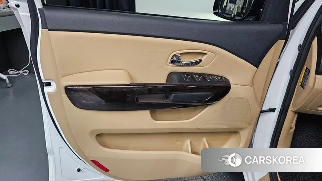 Kia The New Carnival id 4435573 из Кореи 16