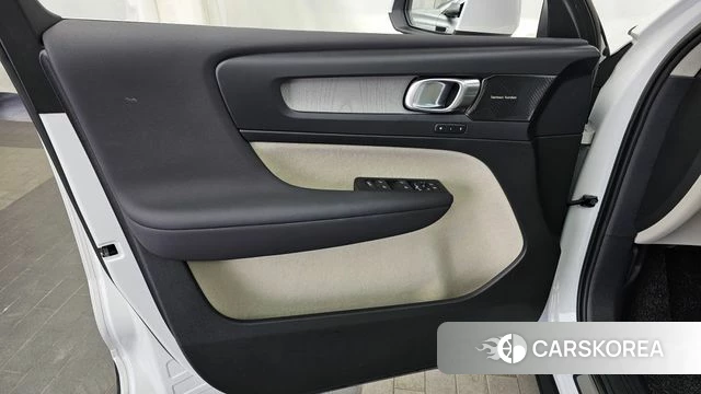 Volvo XC40 id 4249327 из Кореи 16