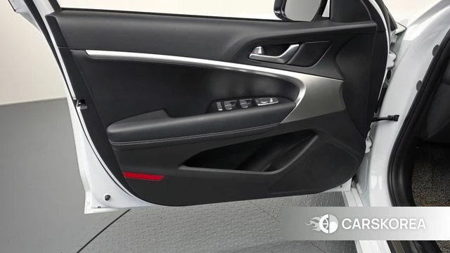 Genesis The New G70 id 4322334 из Кореи 16