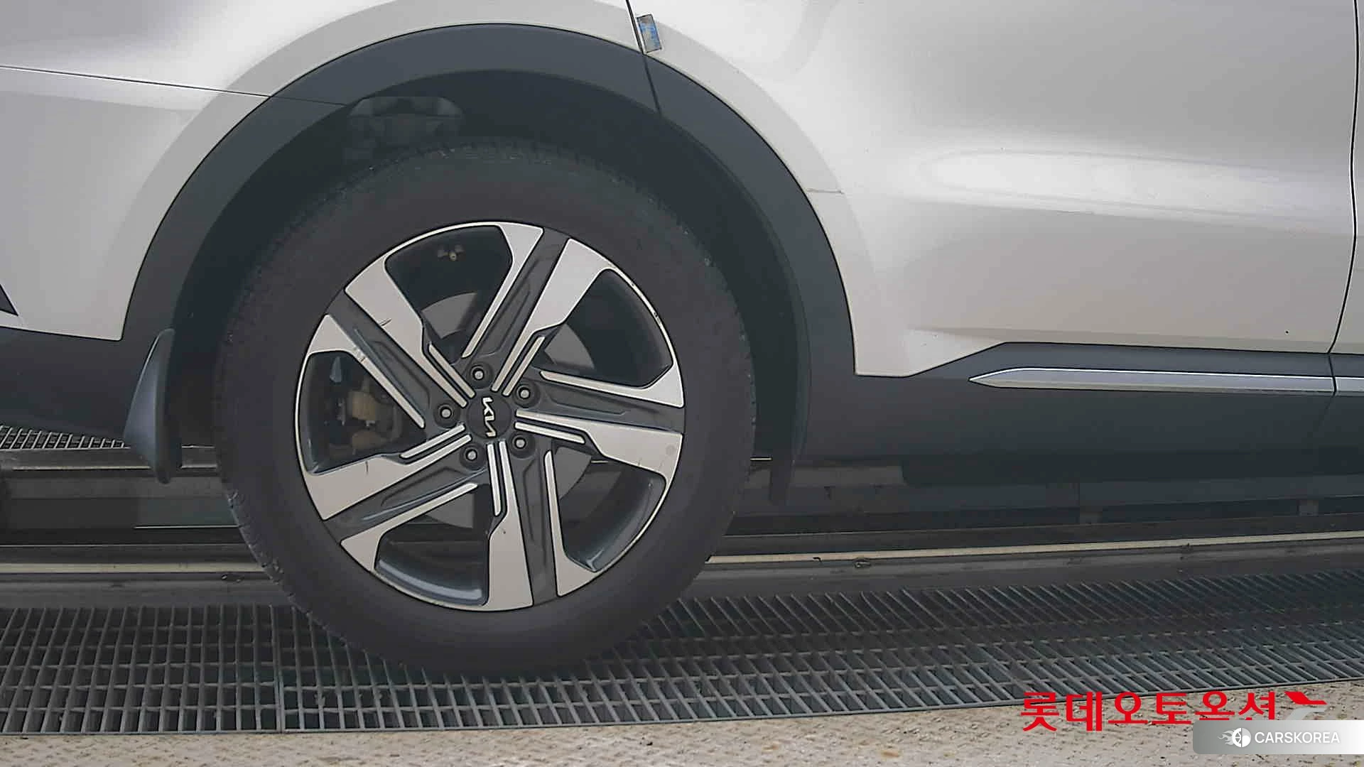Kia Sorento Hybrid id 4909323 из Кореи 16