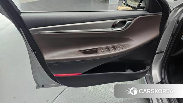 Hyundai The New Grandeur IG id 4662478 из Кореи 16