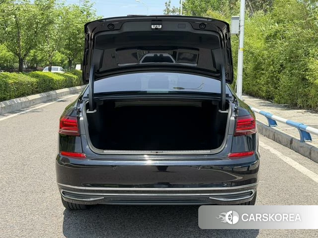 Volkswagen Passat id 4276472 из Китая 16