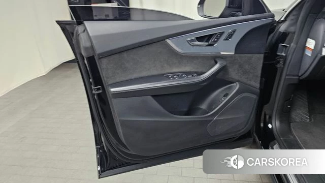 Audi Q8 (4M) id 4683897 из Кореи 16