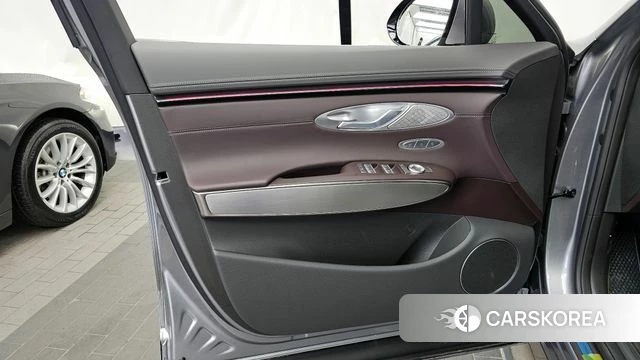 Genesis GV70 id 4279443 из Кореи 16