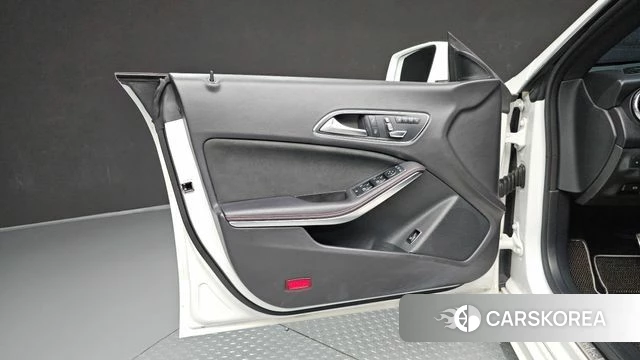 Mercedes-Benz CLA-Class C117 id 4633199 из Кореи 16
