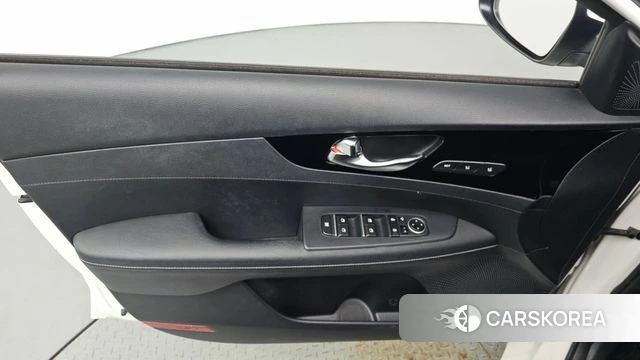 Kia Come New K3 id 4225606 из Кореи 16