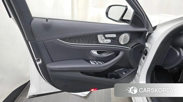 Mercedes-Benz E-Class W213 id 4516887 из Кореи 16