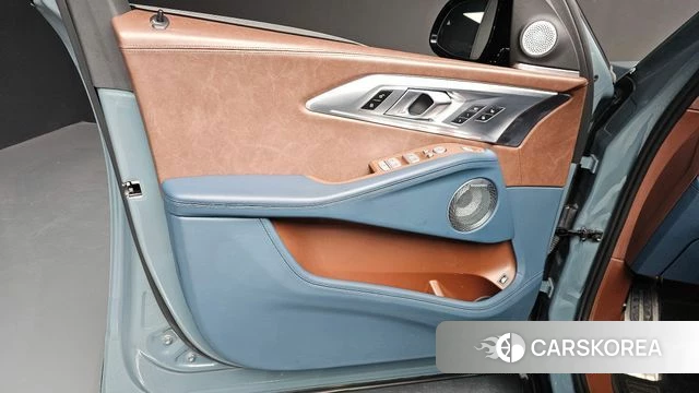 BMW XM (G09) id 4222979 из Кореи 16