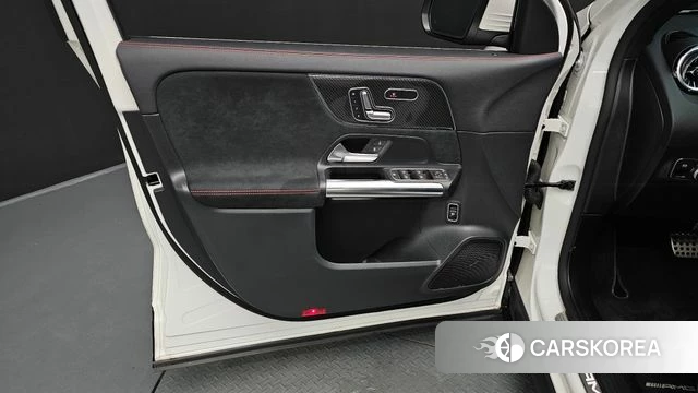 Mercedes-Benz GLA - Class H247 id 4585236 из Кореи 16