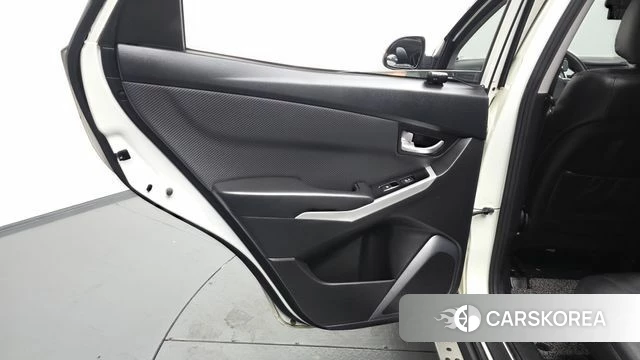 Ssangyong New Style Korando C id 4471677 из Кореи 16